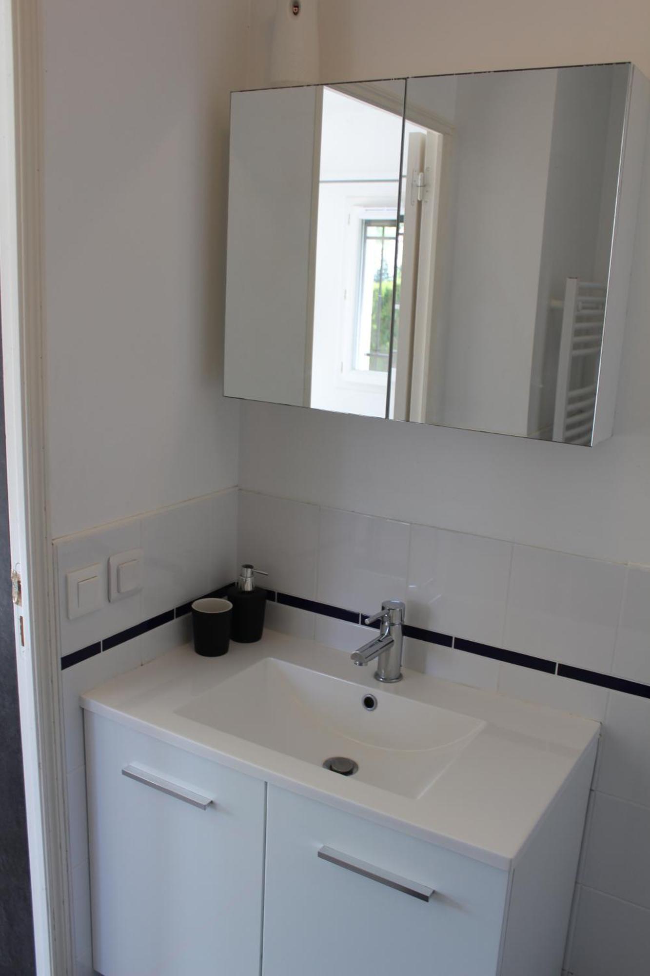 Appartement 20m² Au Calme à *